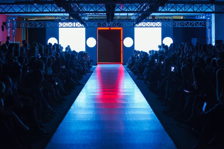 Empty_Runway_fashion